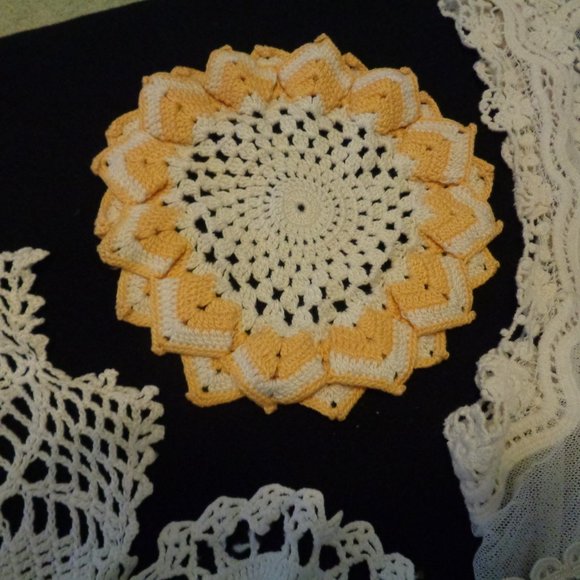 JUNK DRAWER VINTAGE DOILYS RUNNER PART OF LACE VEST LOT 5 ITEMS - Picture 7 of 10
